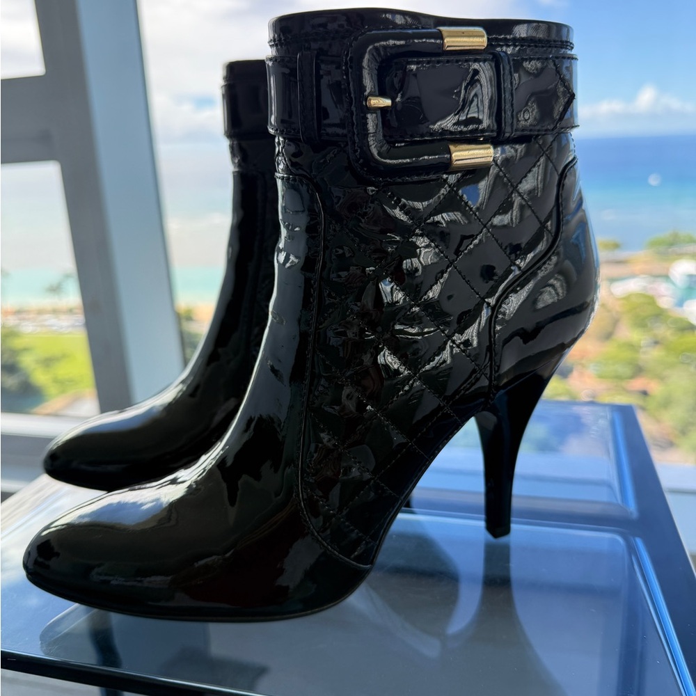 SOLD❤️Burberry Black Patent Quilted Ankle Boots with gold hardware